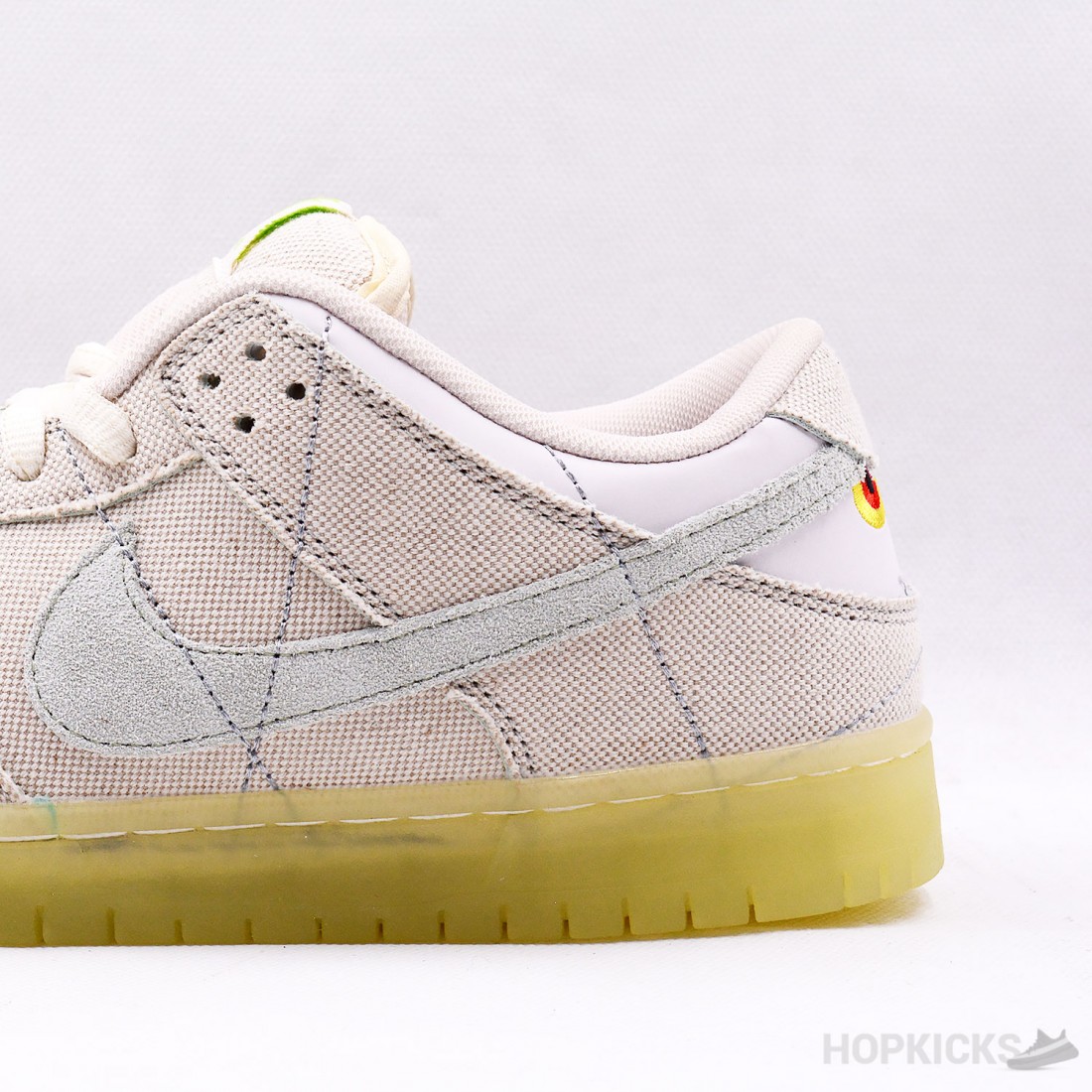 glow in the dark mummy dunks